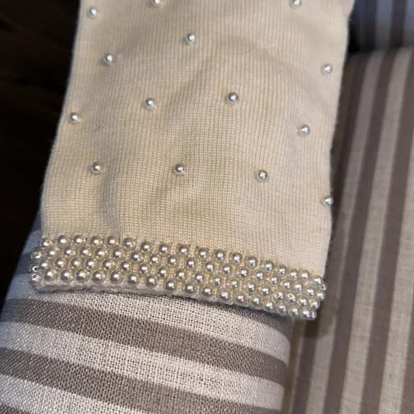 Vintage Women’s Pearl Embellished Off White Cardigan Sweater- Medium - Picture 7 of 8